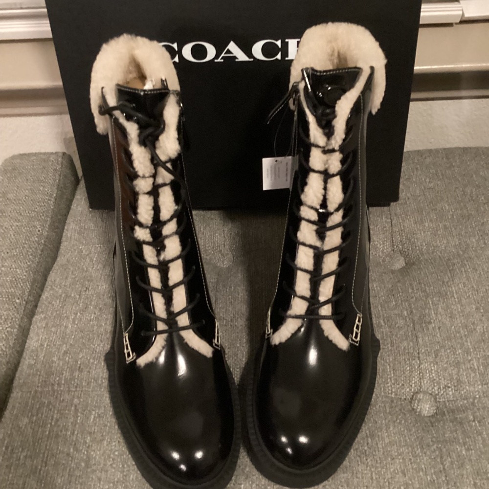 COACH Women's Leighton Signature Shearling Booties, size 10 - Picture 2 of 14